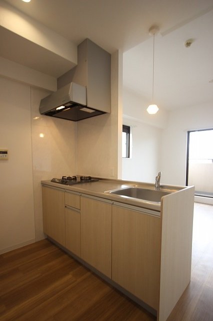 キッチン　同物件別号室の写真