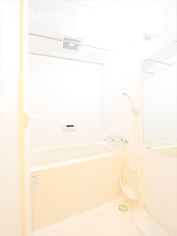 バス・シャワールーム　バスルーム