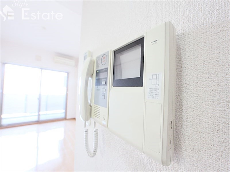 セキュリティ　モニター付きインターホン