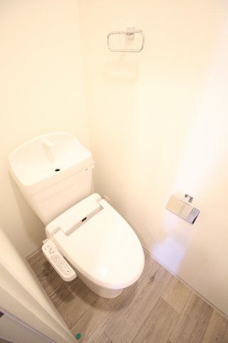 トイレ　コンポジット駒込　　北区田端3