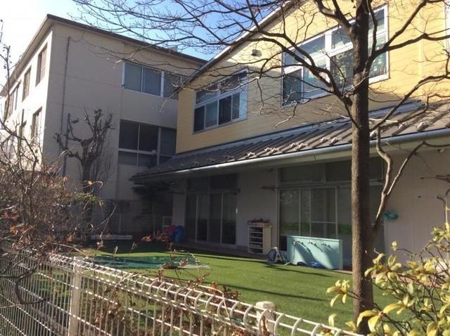 幼稚園・保育園　ひよこハウス多摩平（幼稚園・保育園）まで391m
