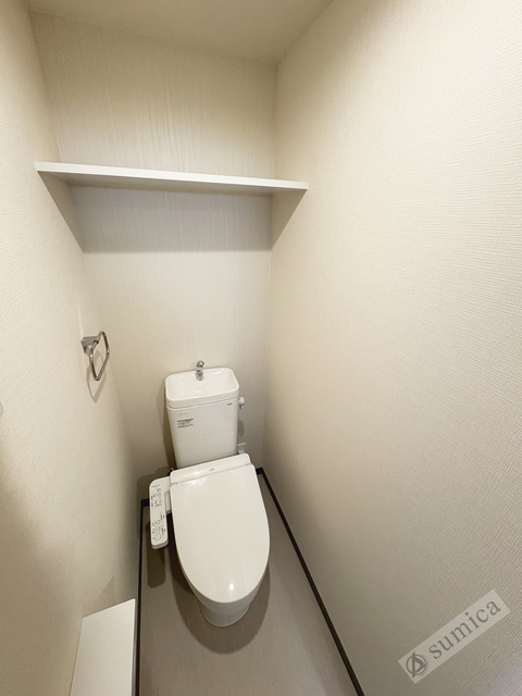 トイレ　温水洗浄便座