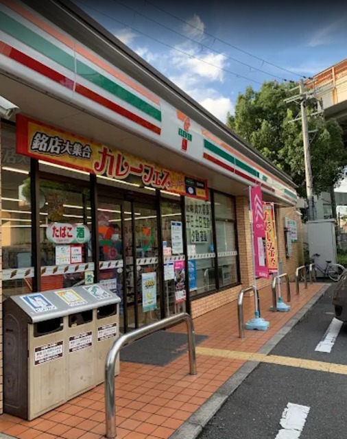 コンビニ　セブンイレブン大阪松崎町4丁目店（コンビニ）まで200m