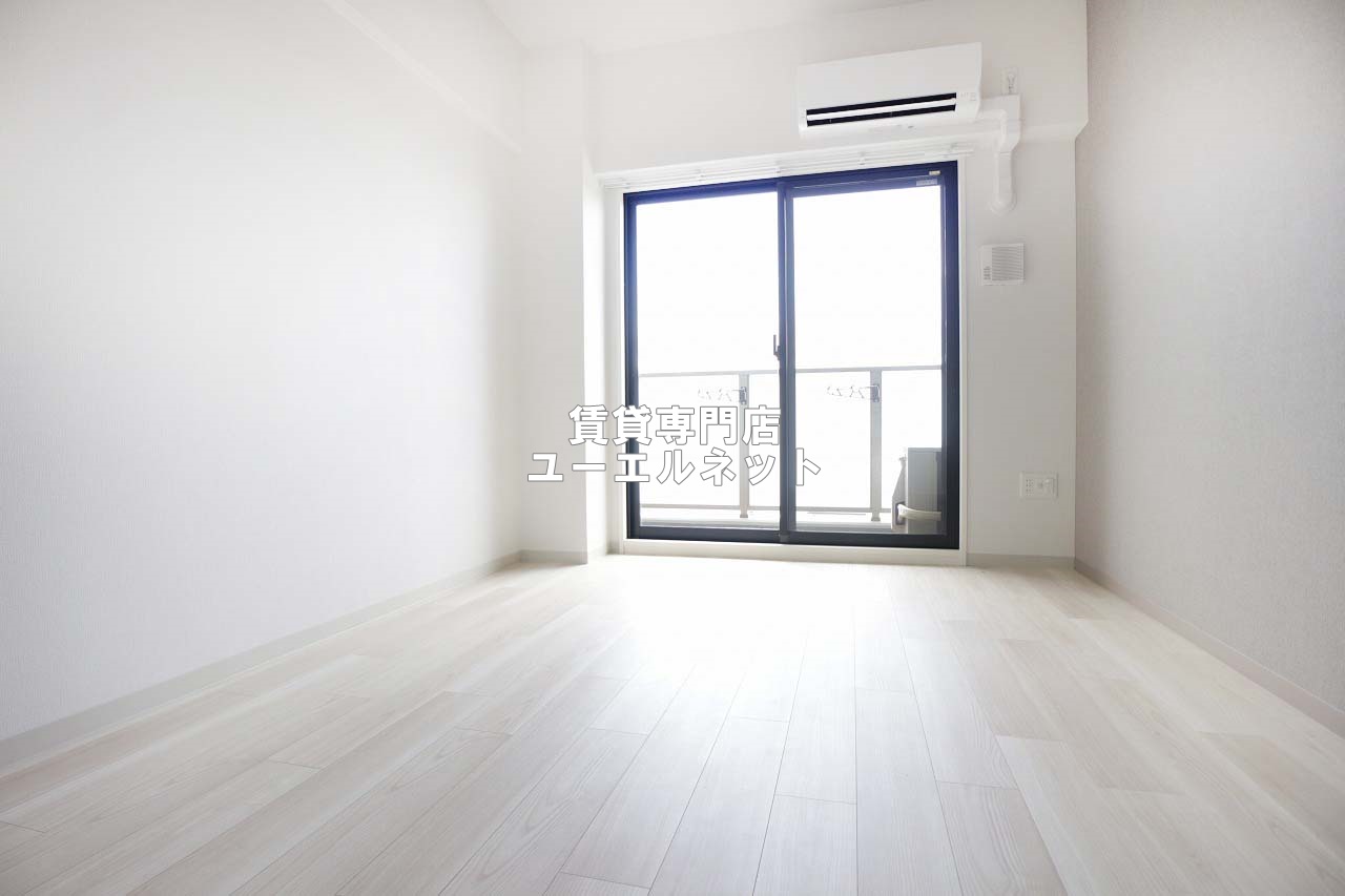 居室・リビング　ゆったりとくつろげる、落ち着きのある居室空間です