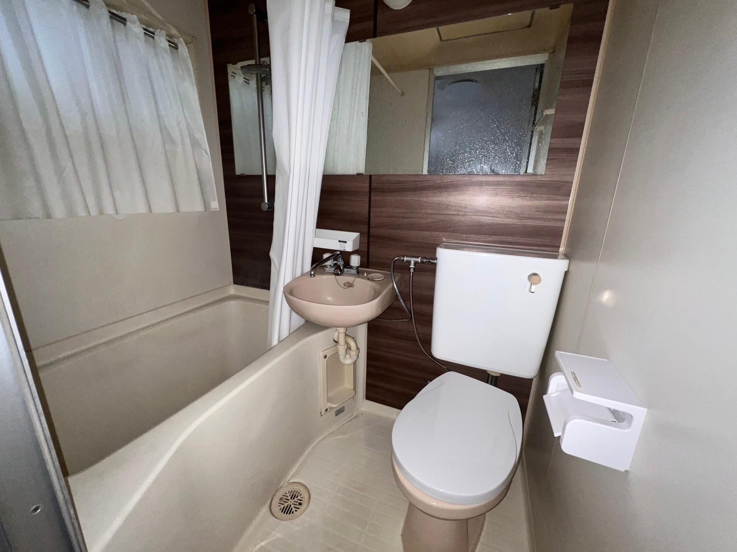 バス・シャワールーム　3点式ユニット