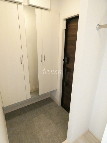 玄関　シューズＢＯＸ付きの玄関