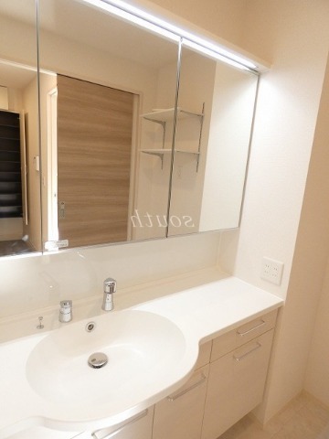 洗面設備　シャンプードレッサー