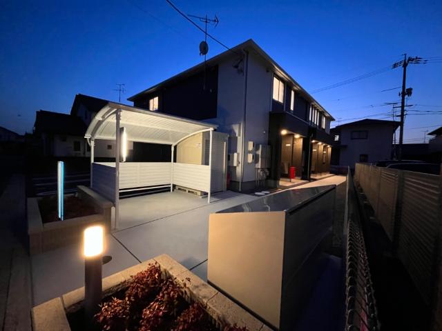 建物外観　外観写真（夜）