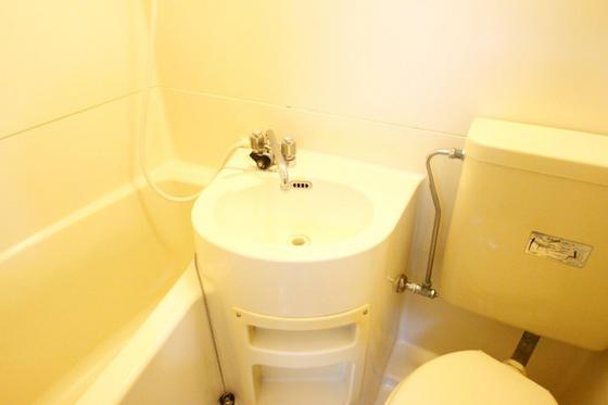 洗面設備　※別部屋の写真です