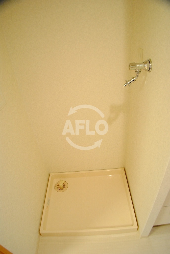 その他設備　ロイヤルパークスなんば　室内洗濯パン