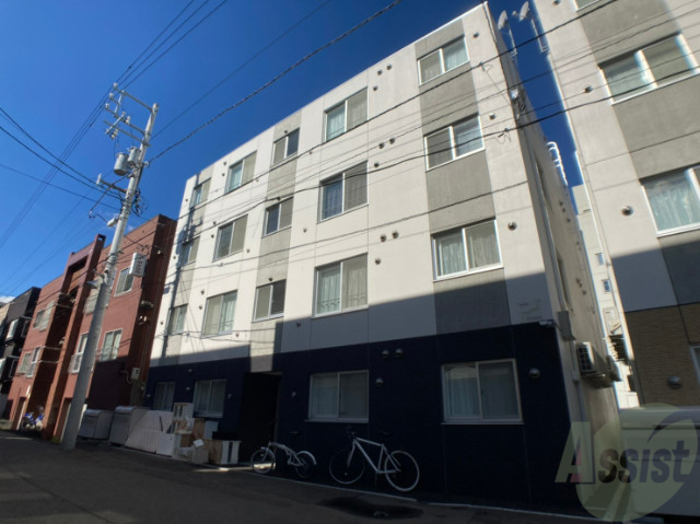 建物外観　札幌市中央区南４条西「ＡＲＴＩＳＡＲＡ」