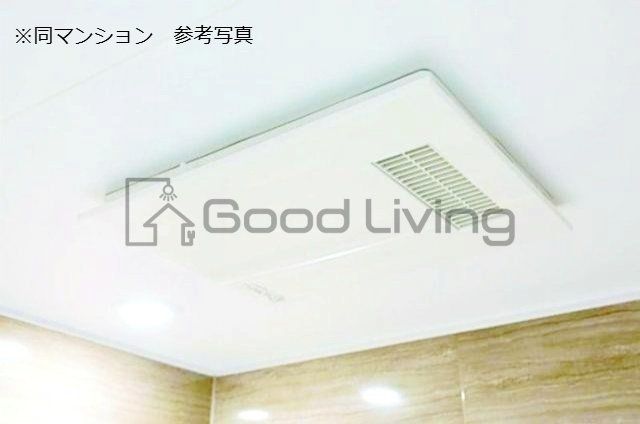 その他設備　浴室乾燥機付き