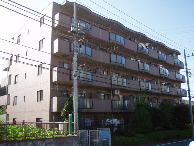 エントランス　外観2