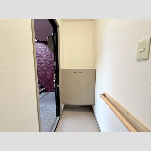 収納　シューズボックス(カウンター)