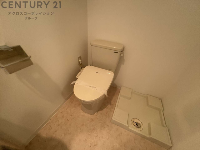 トイレ　温水洗浄便座機能付きのトイレです♪