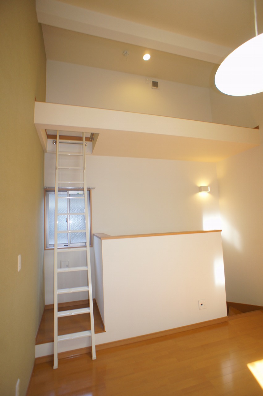 その他部屋・スペース　明るい色調の室内です