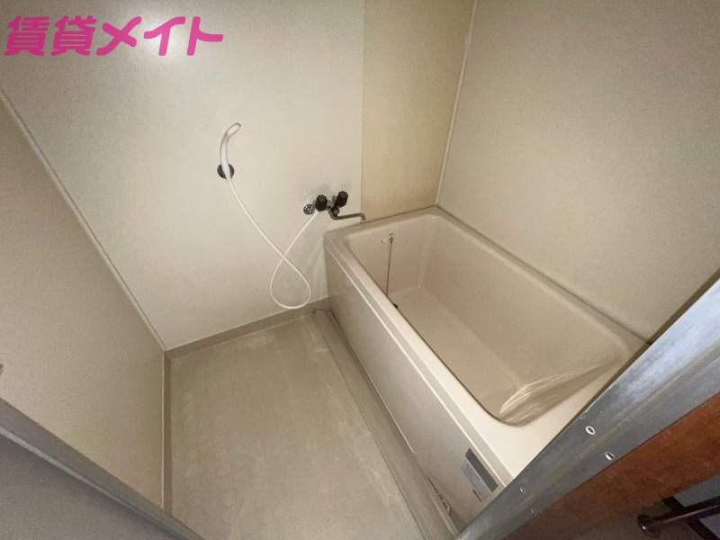 バス・シャワールーム　別部屋参考写真です。