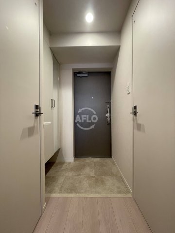 玄関　スプランディッド弁天町WEST　玄関