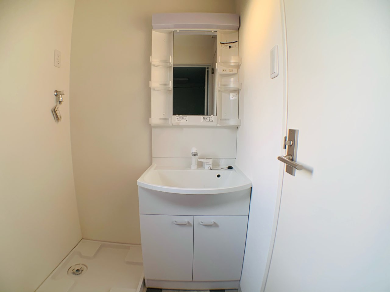 洗面設備　独立洗面台付き！