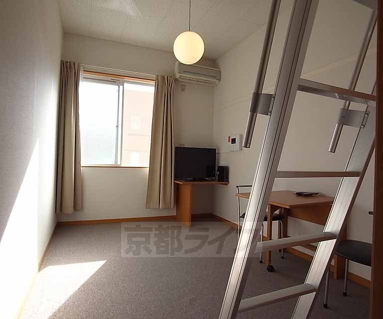 居室・リビング　南向きのお部屋です。