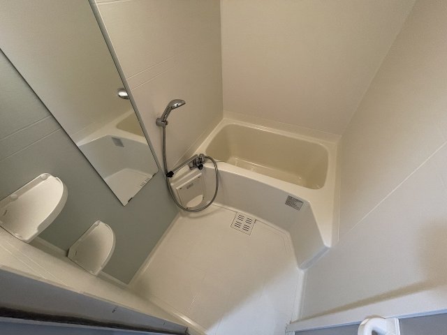 バス・シャワールーム　お風呂です