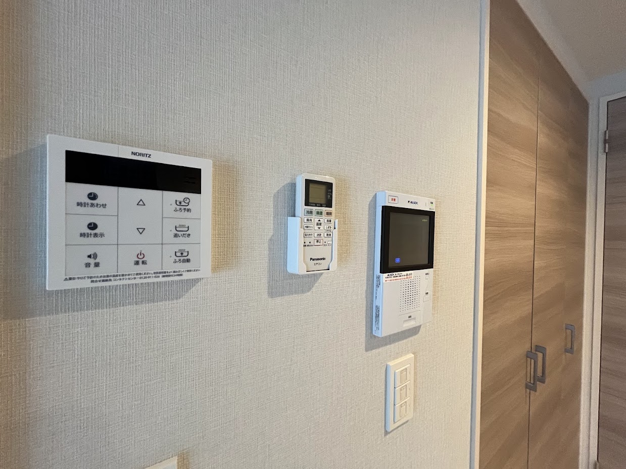 セキュリティ　玄関鍵・血流認証装置