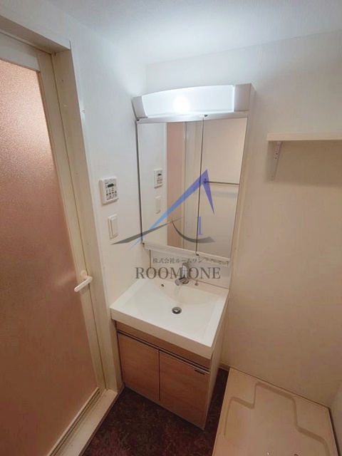 洗面設備　洗面台です。