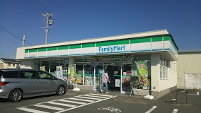 コンビニ　ファミリーマート 袋井月見町店（コンビニ）まで575m