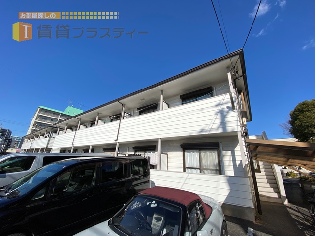 建物外観　どのお部屋も、日が差込みますね。