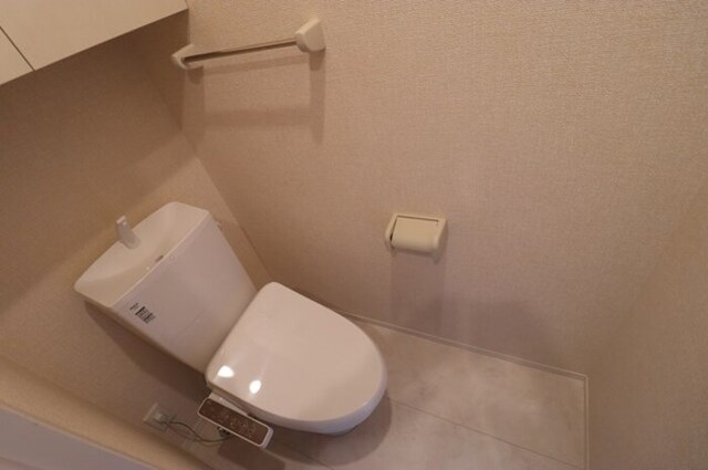 トイレ　トイレ　温水洗浄暖房便座
