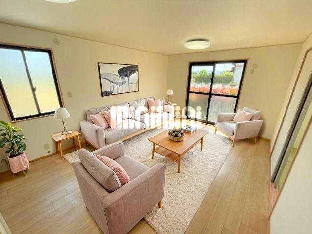 居室・リビング　別号室写真