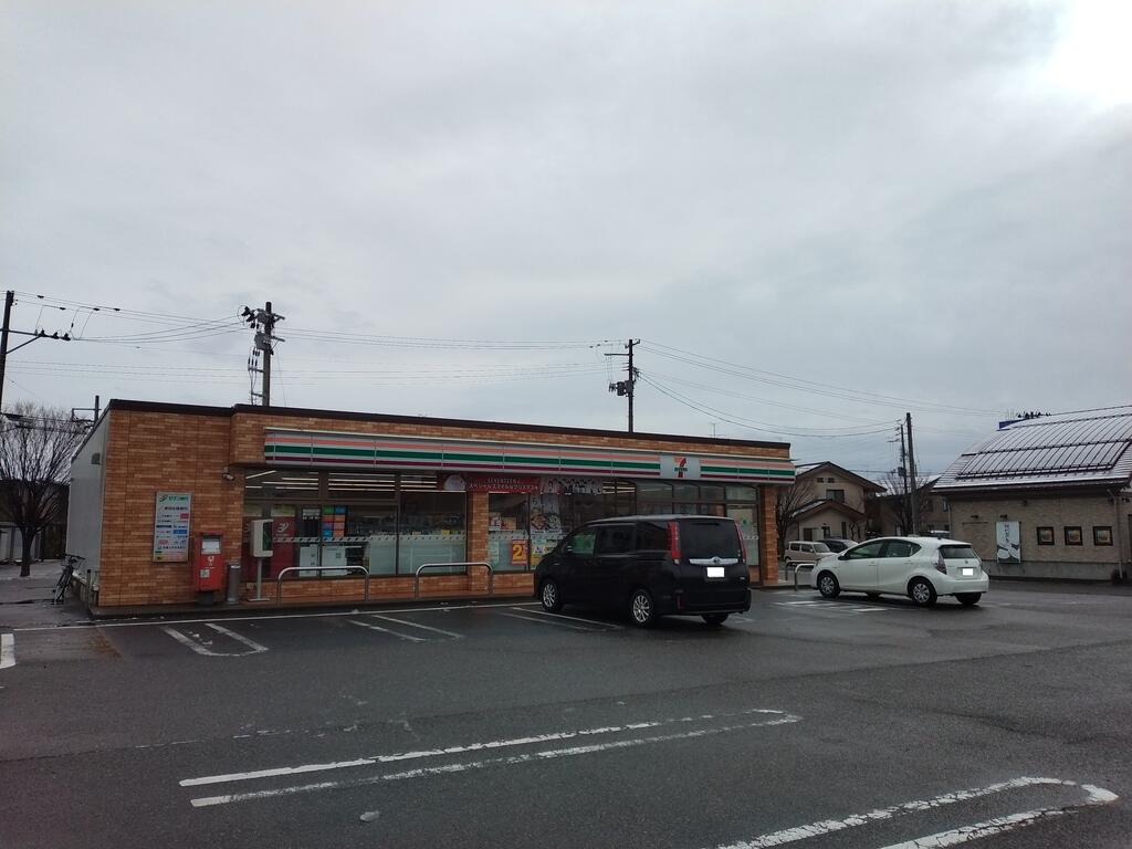 コンビニ　セブンイレブン新潟松崎店（コンビニ）まで675m