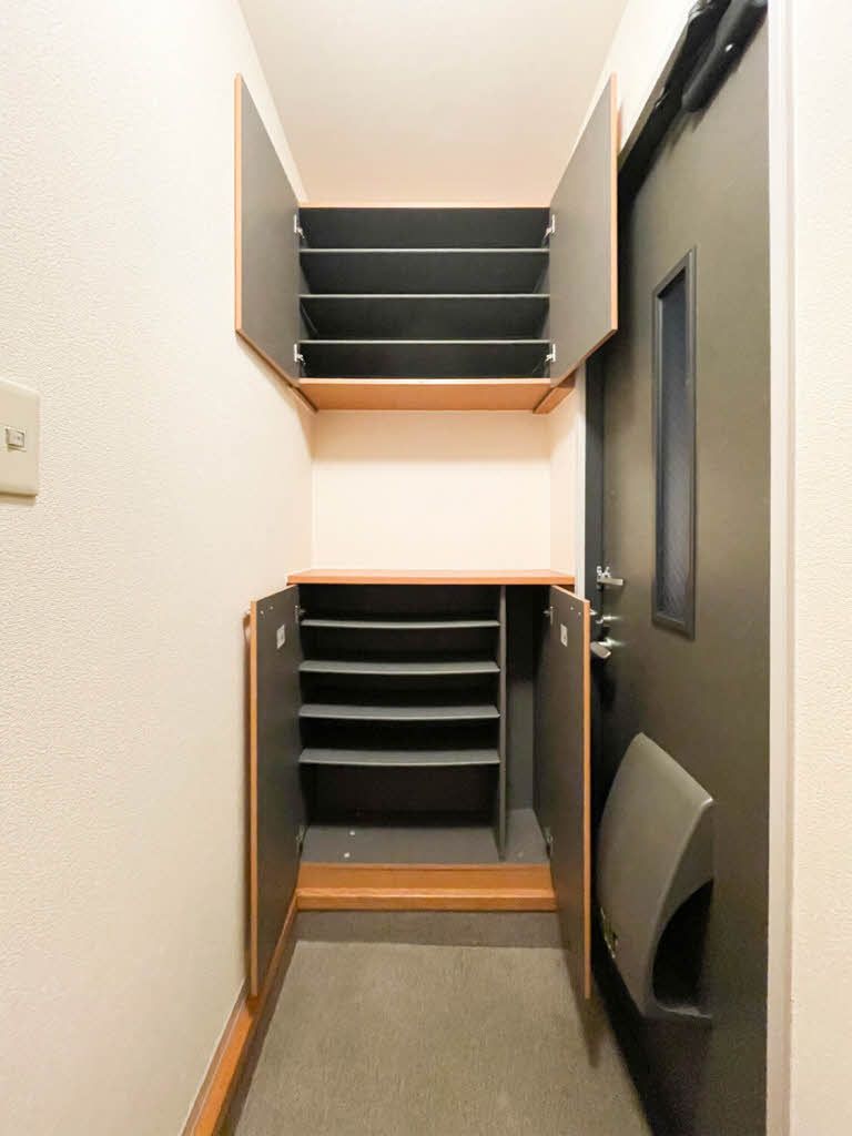 玄関　シューズボックス