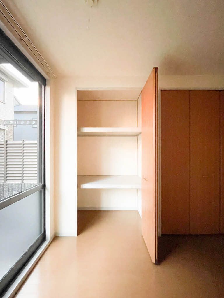 収納　押入れ