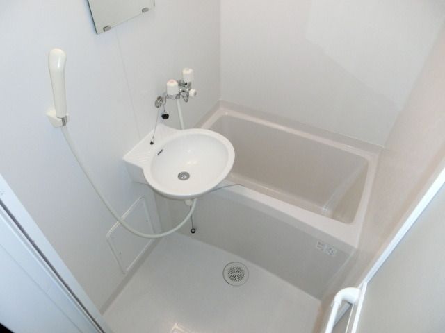 バス・シャワールーム　バスルーム