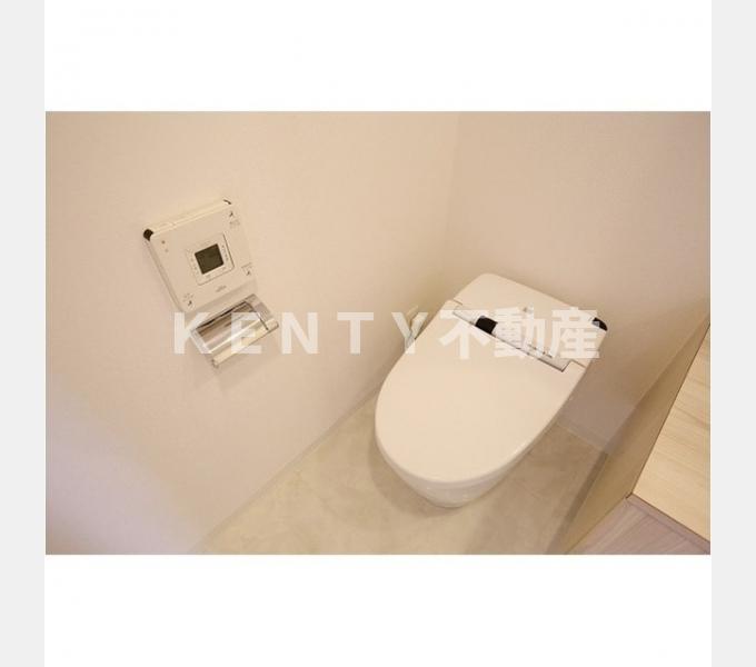 トイレ　落ち着いたトイレです