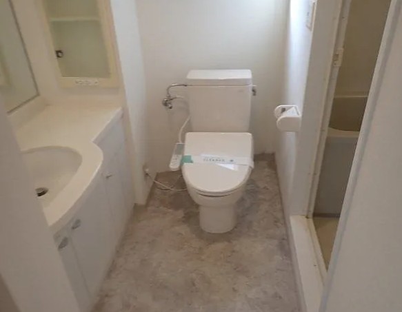 トイレ　清潔感のあるトイレです