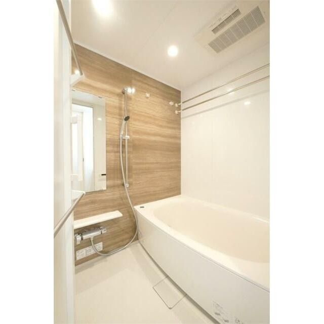 バス・シャワールーム　（別タイプ参考写真）Ｌａ Ｄｏｕｃｅｕｒ志茂　北区志茂５