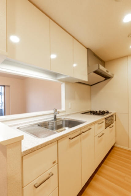 キッチン　※写真は同タイプ住戸です。