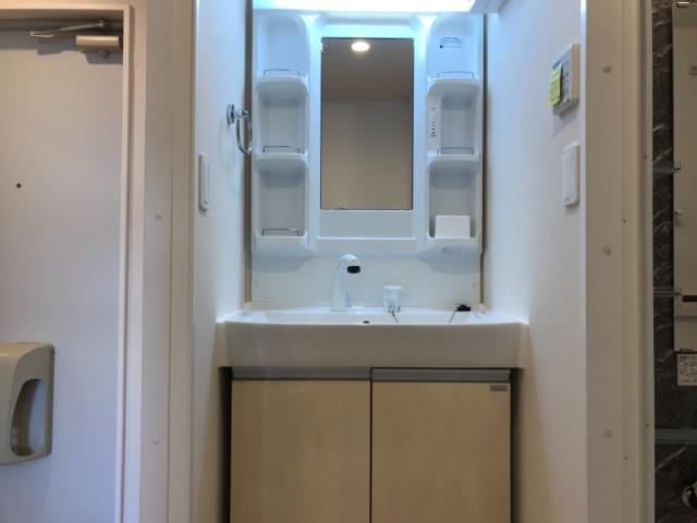 洗面設備　洗髪洗面化粧台