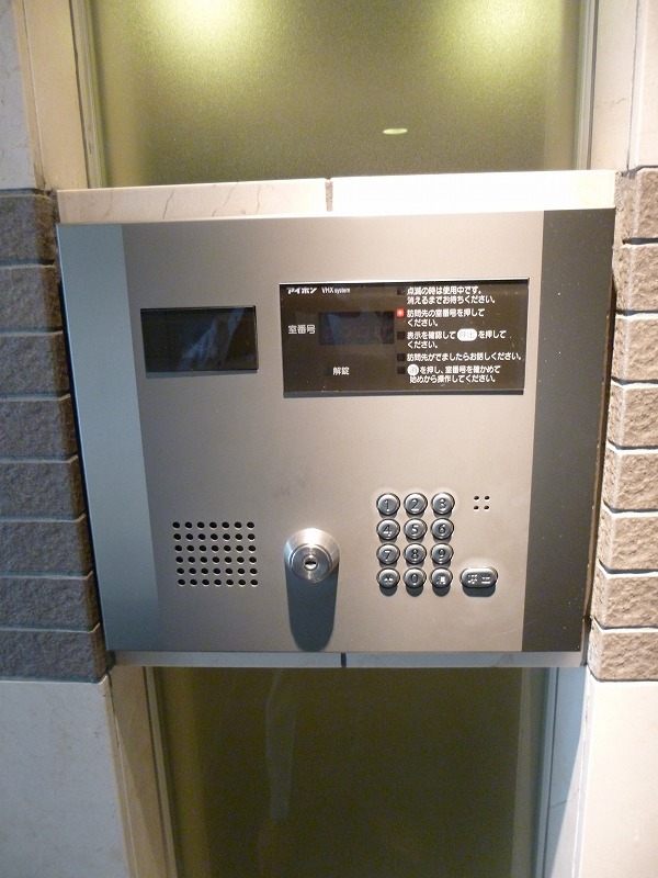 セキュリティ　レジディア調布のオートロック