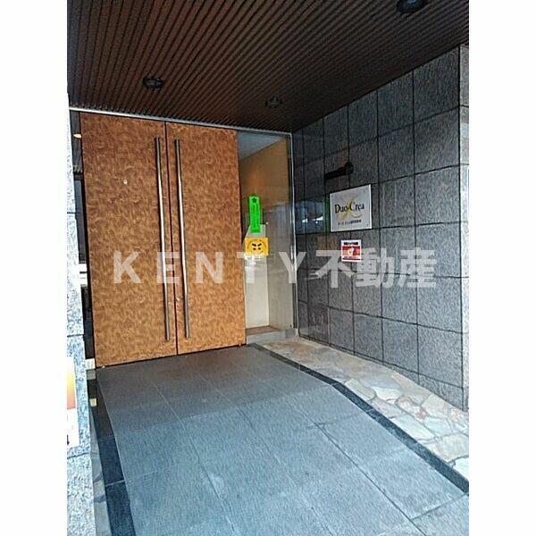 エントランス　ゆとりのあるエントランスです