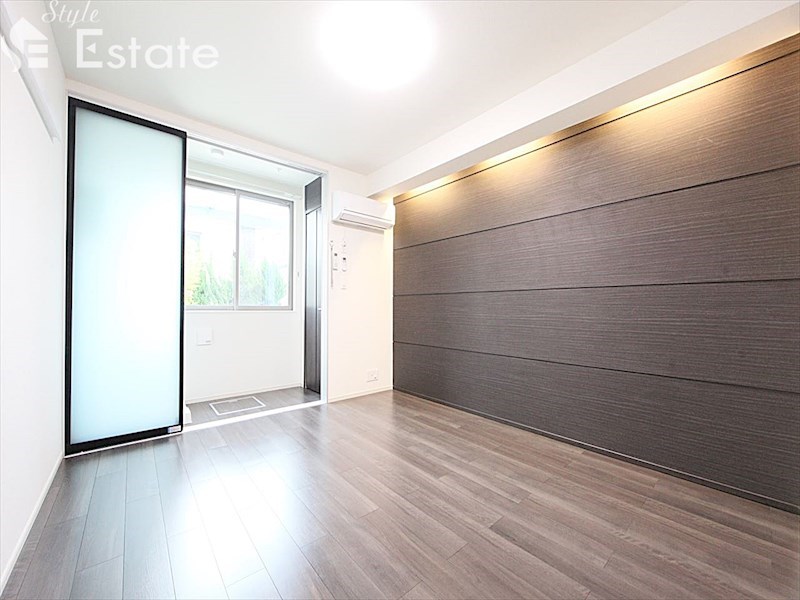 居室・リビング　内装