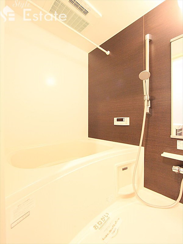 バス・シャワールーム　バスルーム