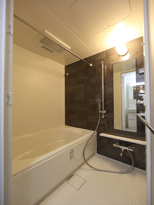 バス・シャワールーム　バスルーム　浴室暖房乾燥機　追い焚き　オートバス