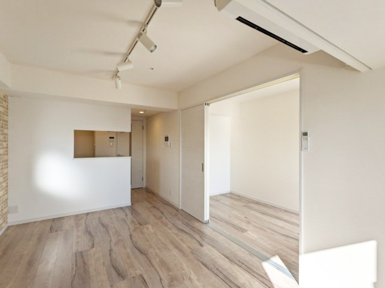 その他　★広々リビングスペース★