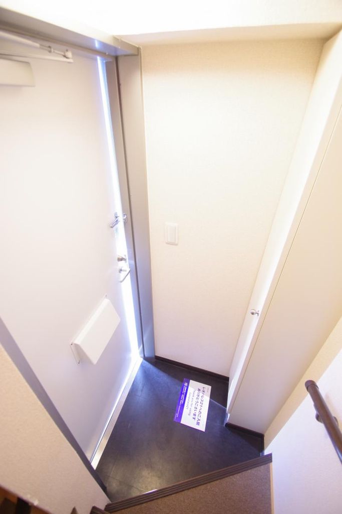 玄関　★お問い合わせはタウンハウジング町田店まで★