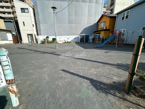 公園　反町子供の遊び場（公園）まで28m