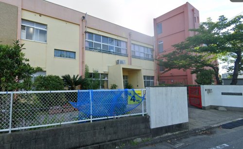 幼稚園・保育園　宮保育所（幼稚園・保育園）まで917m