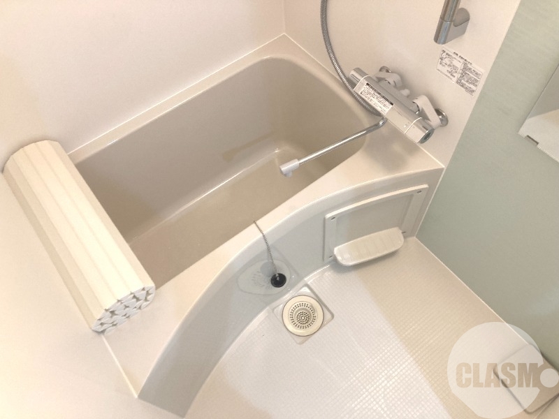 バス・シャワールーム　浴室乾燥機付きバス♪